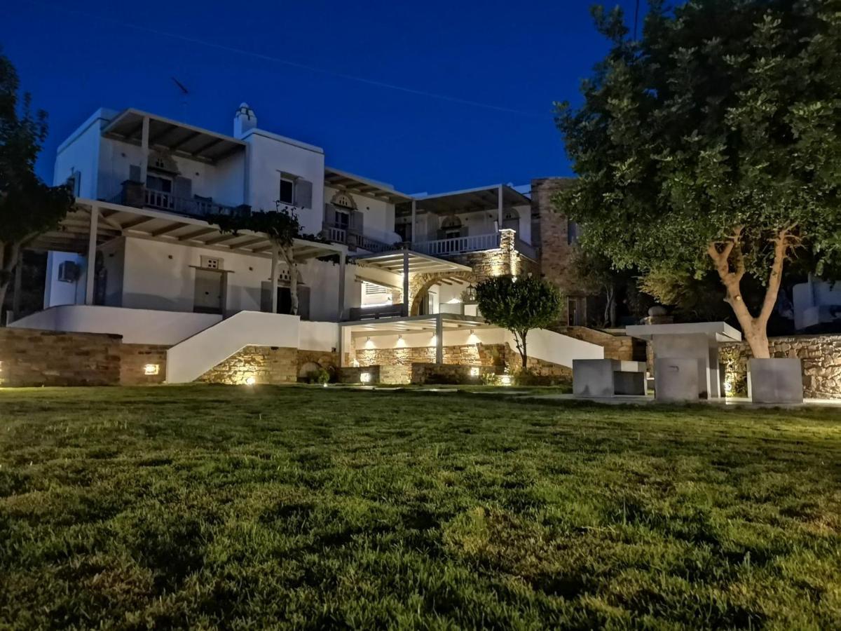 Elia Apartments Agios Romanos Eksteriør billede