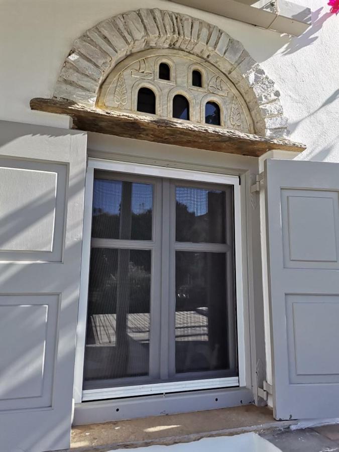 Elia Apartments Agios Romanos Eksteriør billede