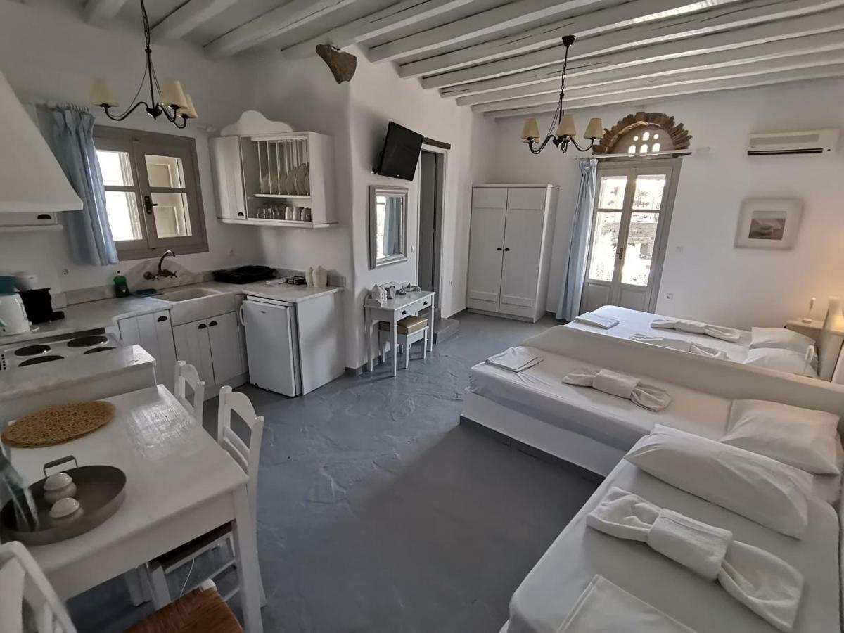 Elia Apartments Agios Romanos Eksteriør billede