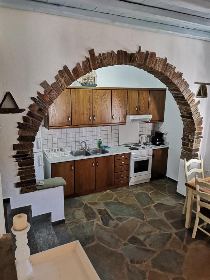 Elia Apartments Agios Romanos Eksteriør billede