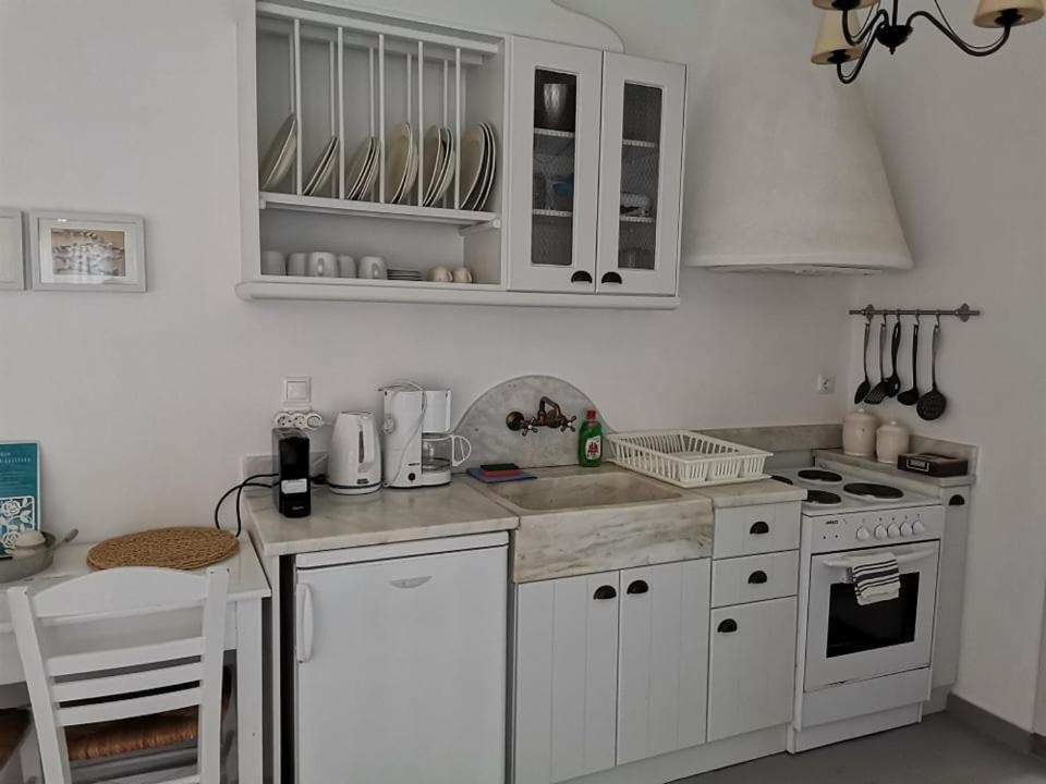 Elia Apartments Agios Romanos Eksteriør billede