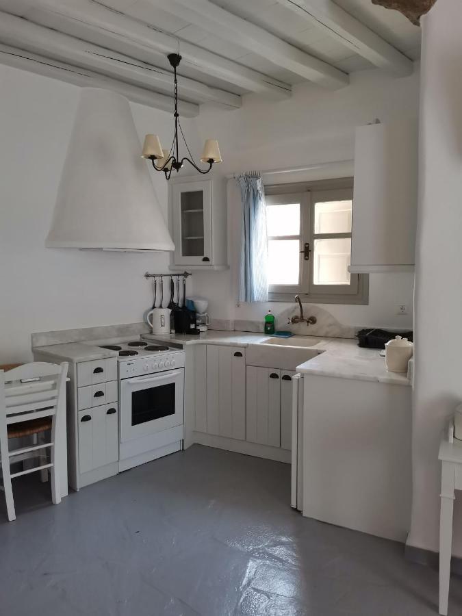 Elia Apartments Agios Romanos Eksteriør billede