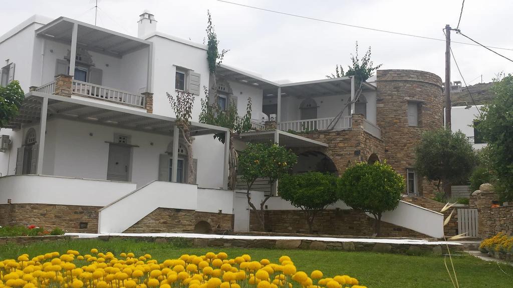Elia Apartments Agios Romanos Eksteriør billede