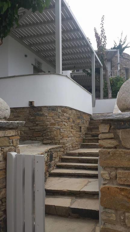 Elia Apartments Agios Romanos Eksteriør billede