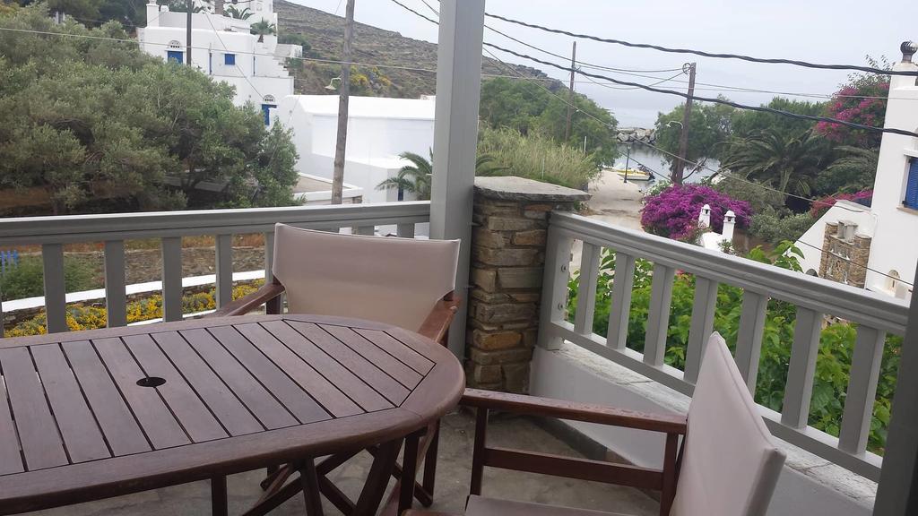 Elia Apartments Agios Romanos Eksteriør billede