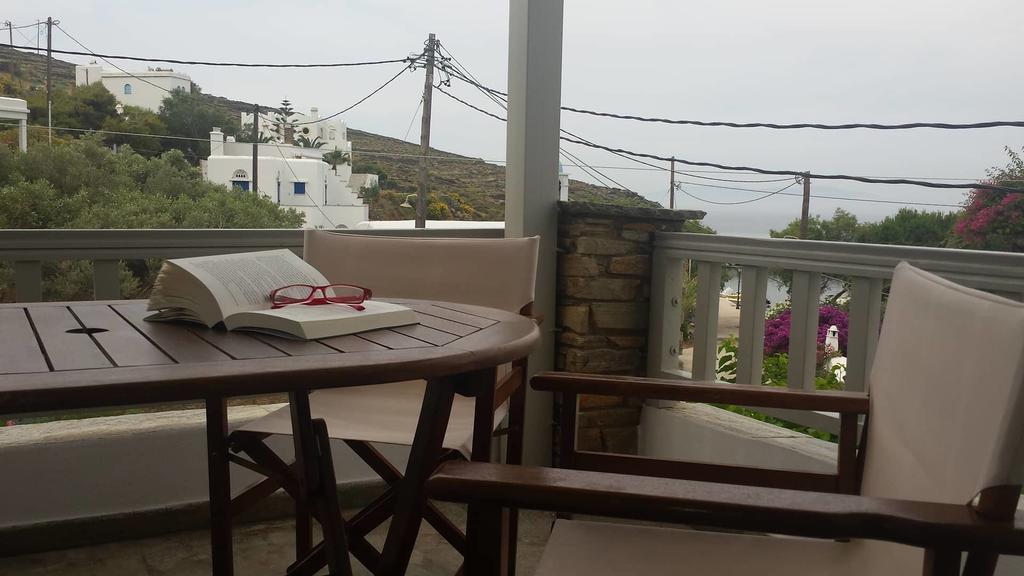Elia Apartments Agios Romanos Eksteriør billede
